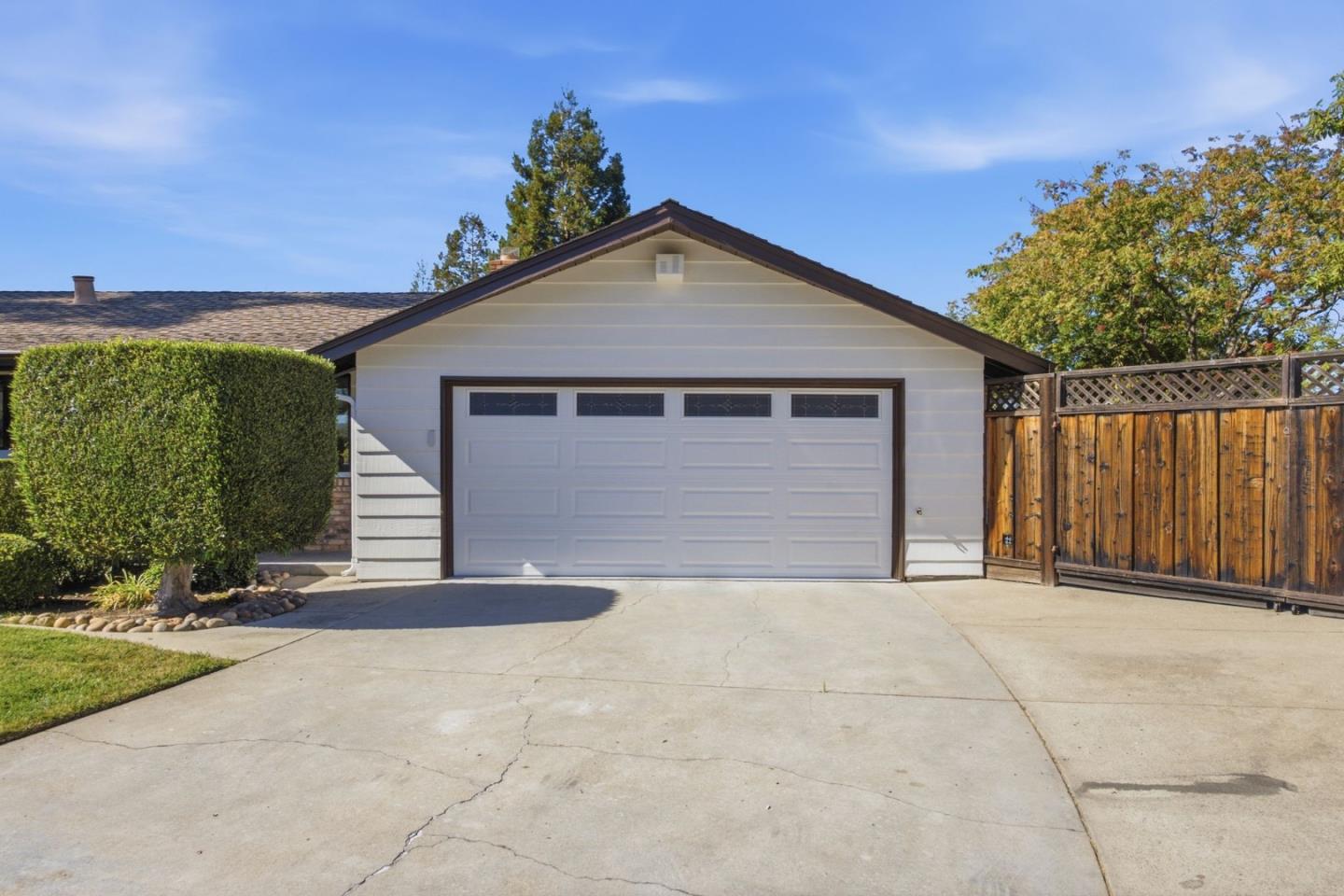 21905 Meadowview Ln, Cupertino, CA 95014, Photo 4