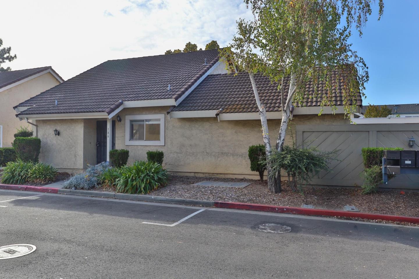 3-Bedroom home for sale at 186 Truckee LN