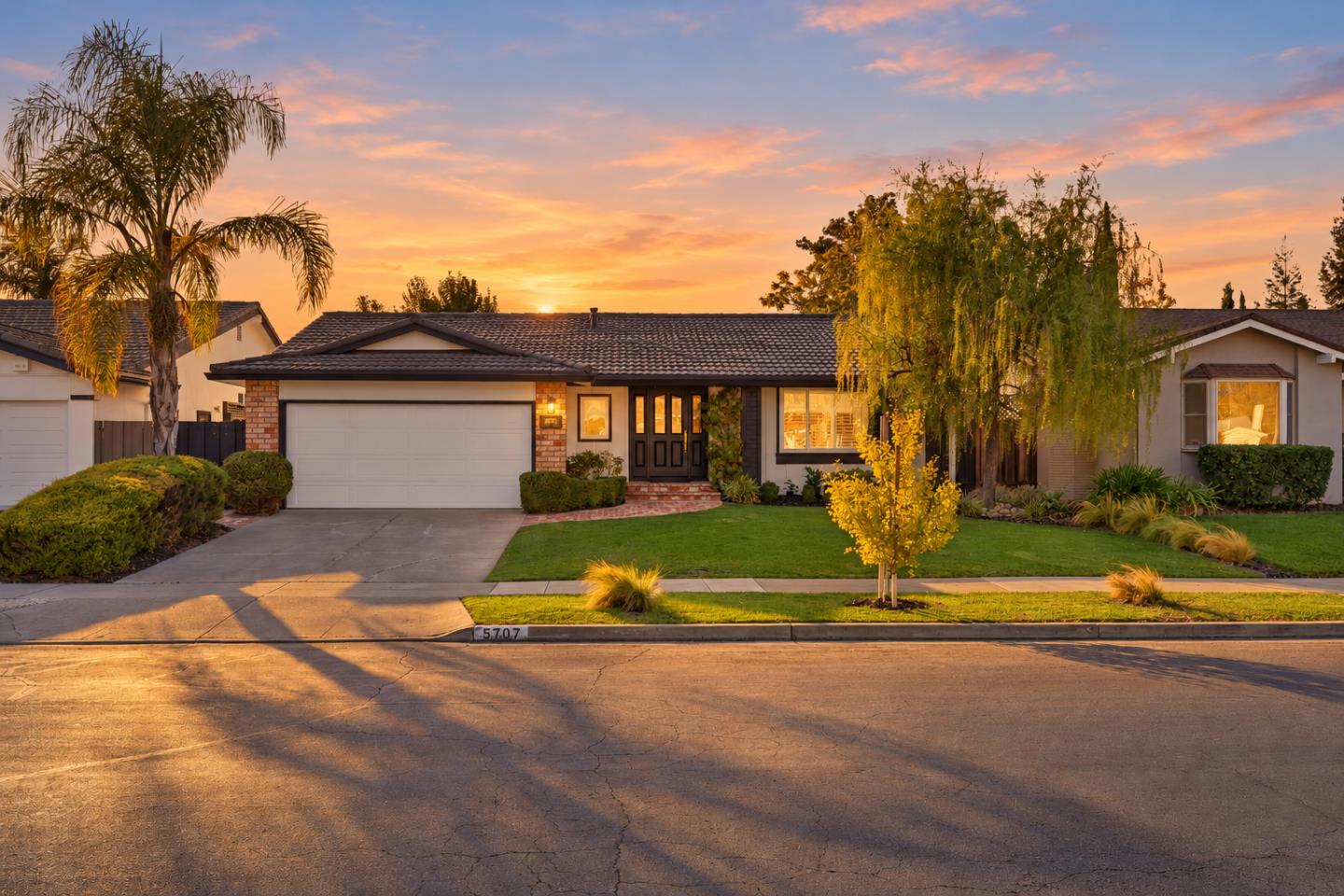 5707 Lathrop DR
