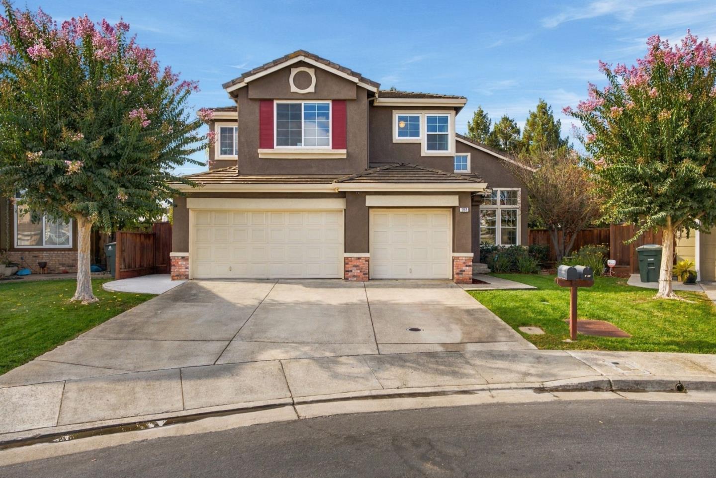 1162 Apache Ct