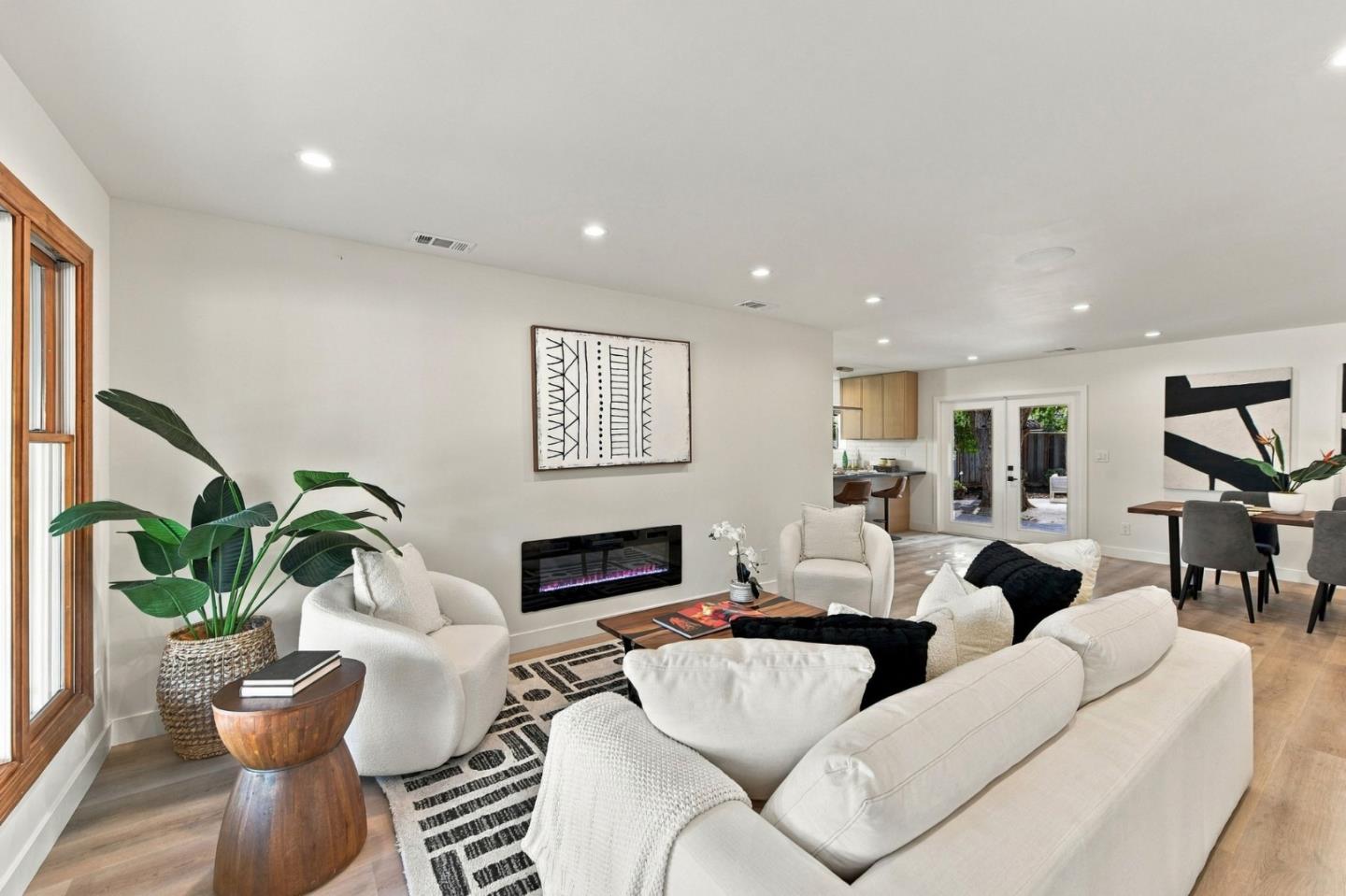 376 N Cypress Ave, SantaClara, CA 95050, Photo 2