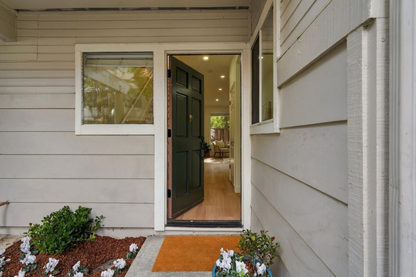2019 Saint Julien Ct, MountainView, CA 94043, Photo 2