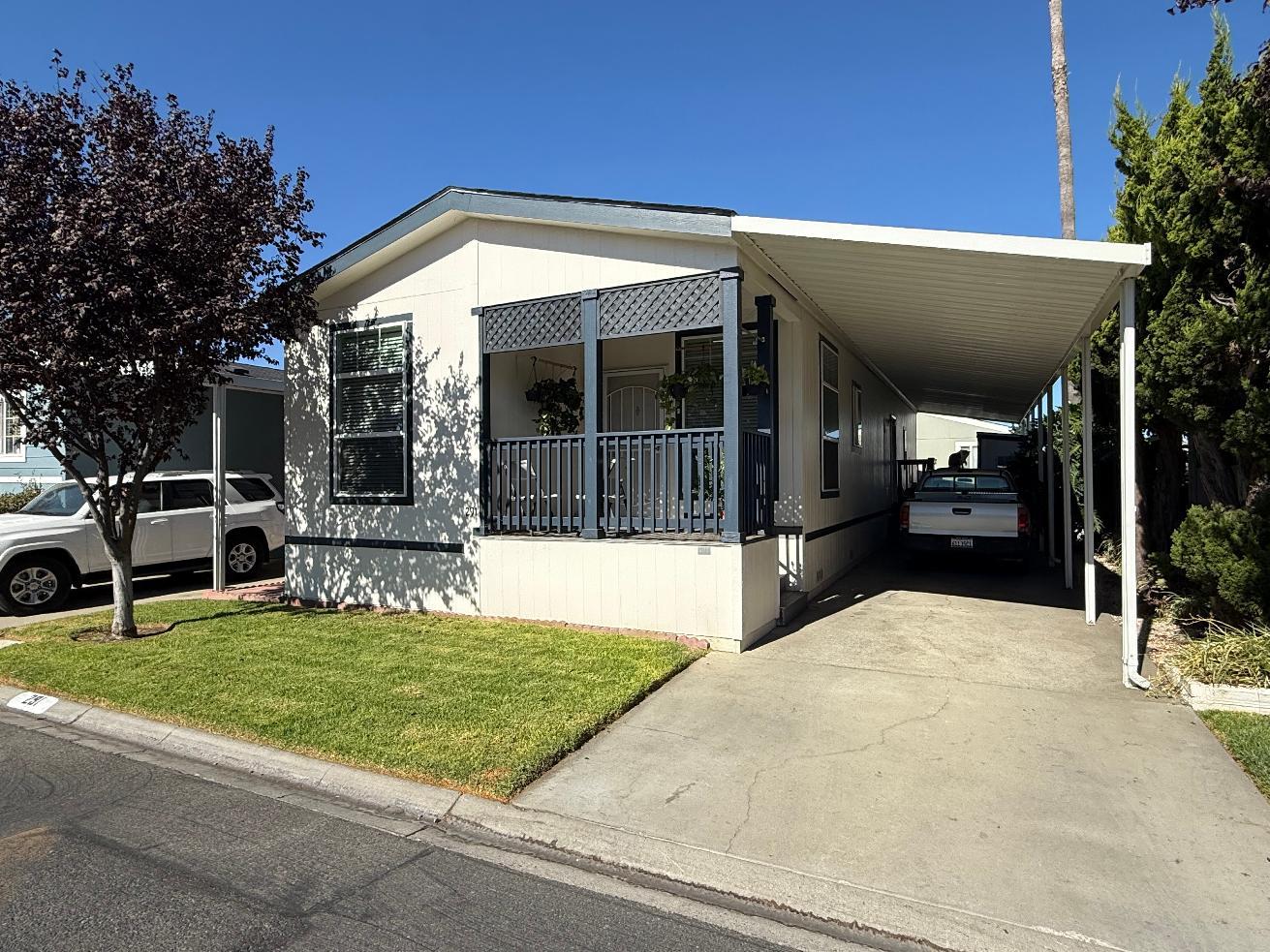 3-Bedroom home for sale at 2600 Senter RD 291