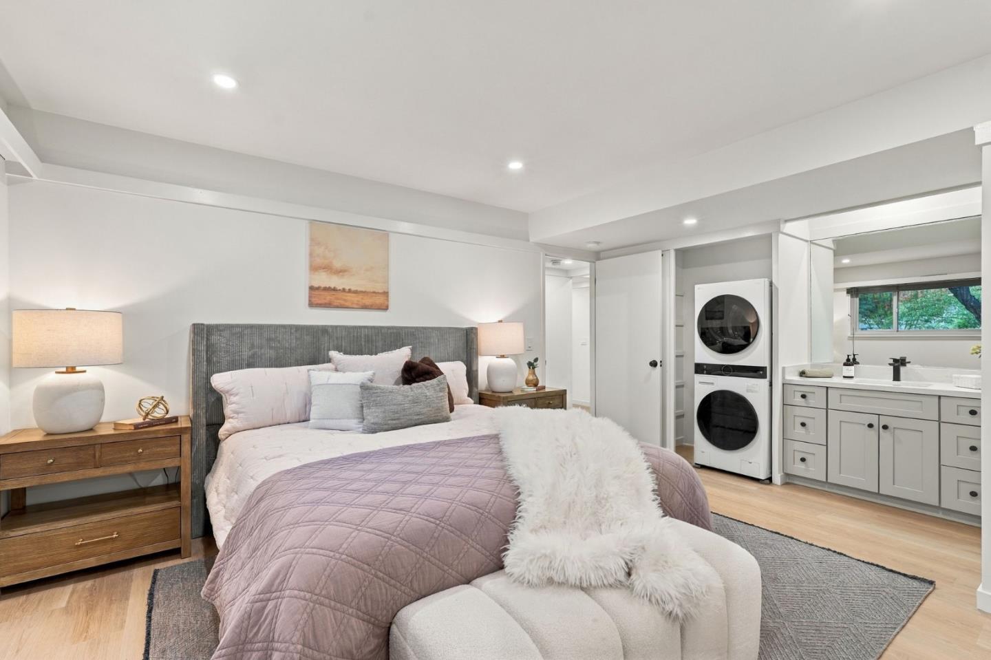 500 W Middlefield RD 148