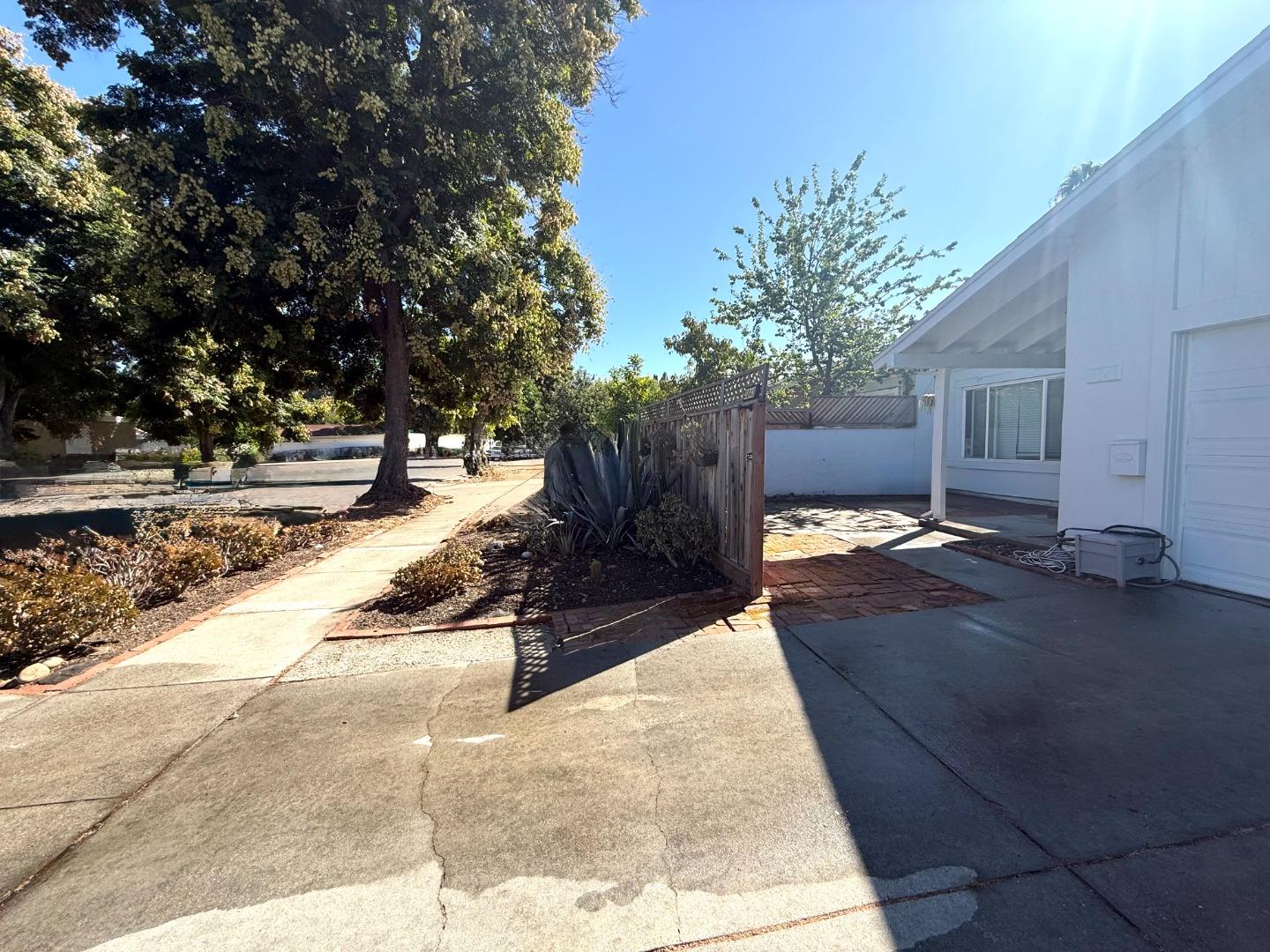 3843 Marfrance Dr, SanJose, CA 95121, Photo 2