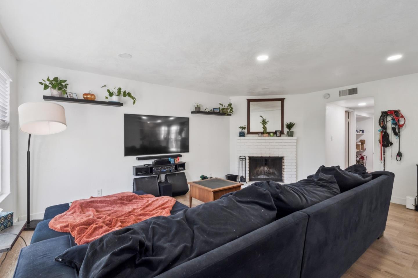 3843 Marfrance Dr, SanJose, CA 95121, Photo 3