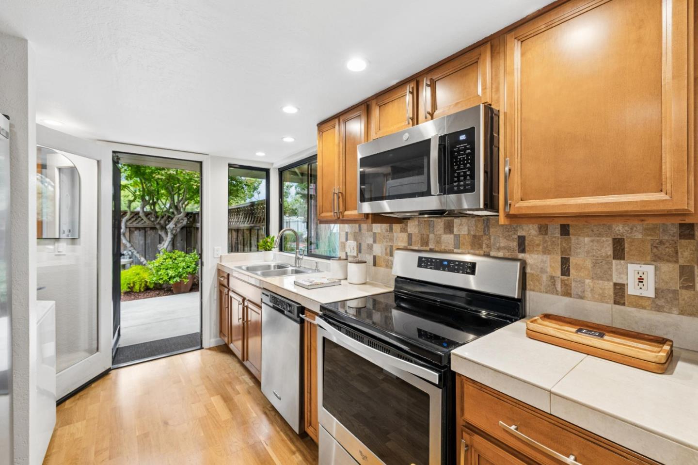 1542 Easington Way, SanJose, CA 95126, Photo 6