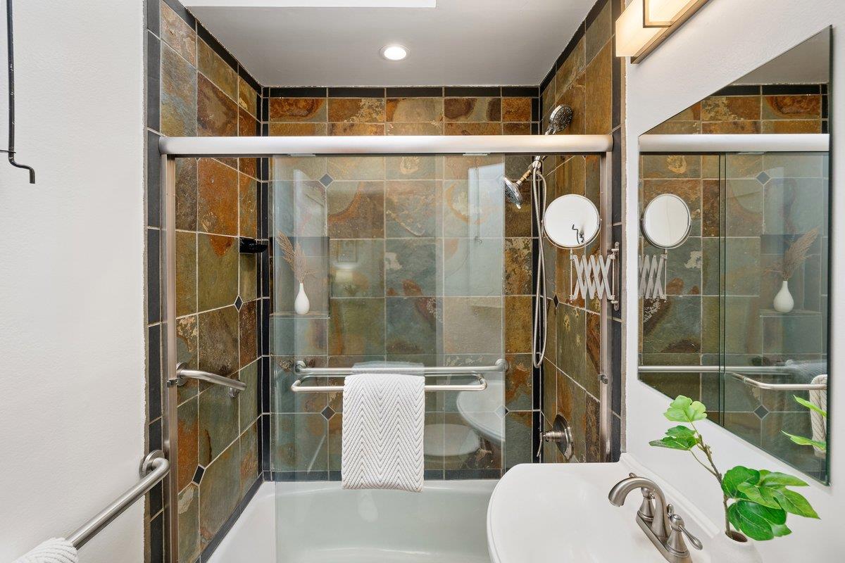 21 Vienna St, San Francisco, CA 94112 photo 16