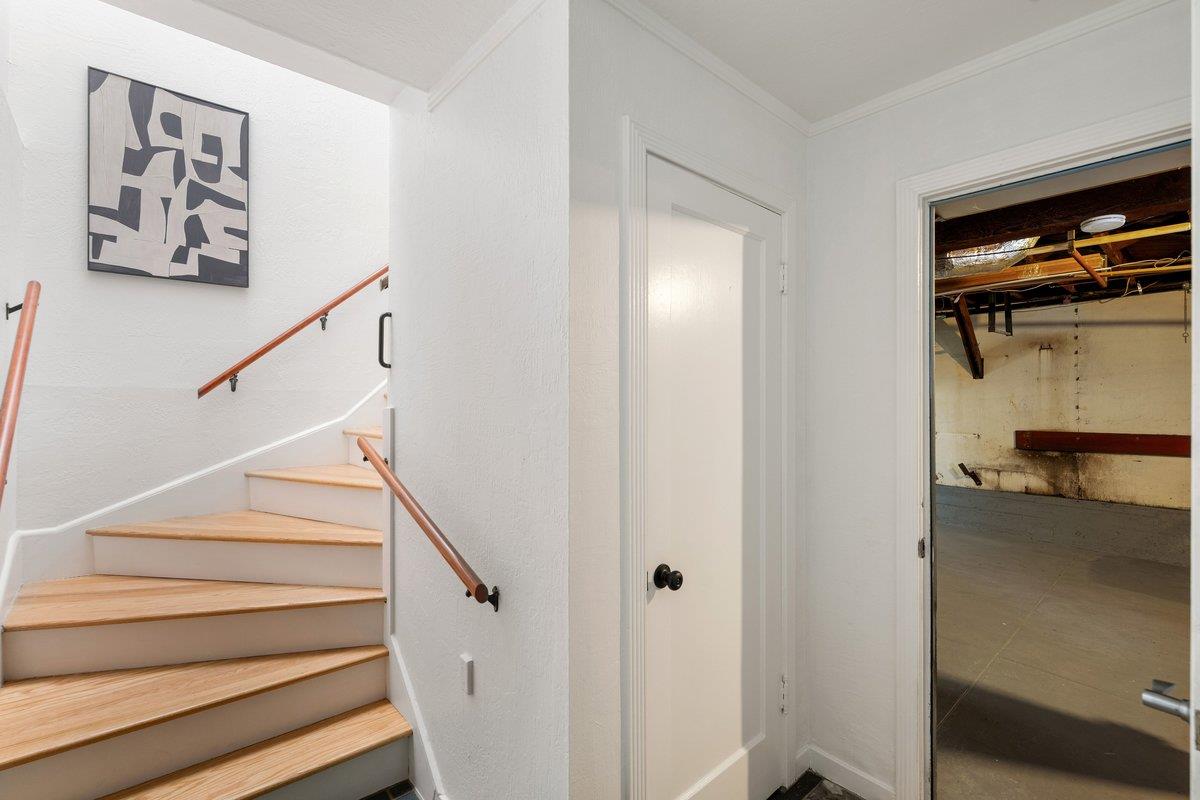 21 Vienna St, San Francisco, CA 94112 photo 17