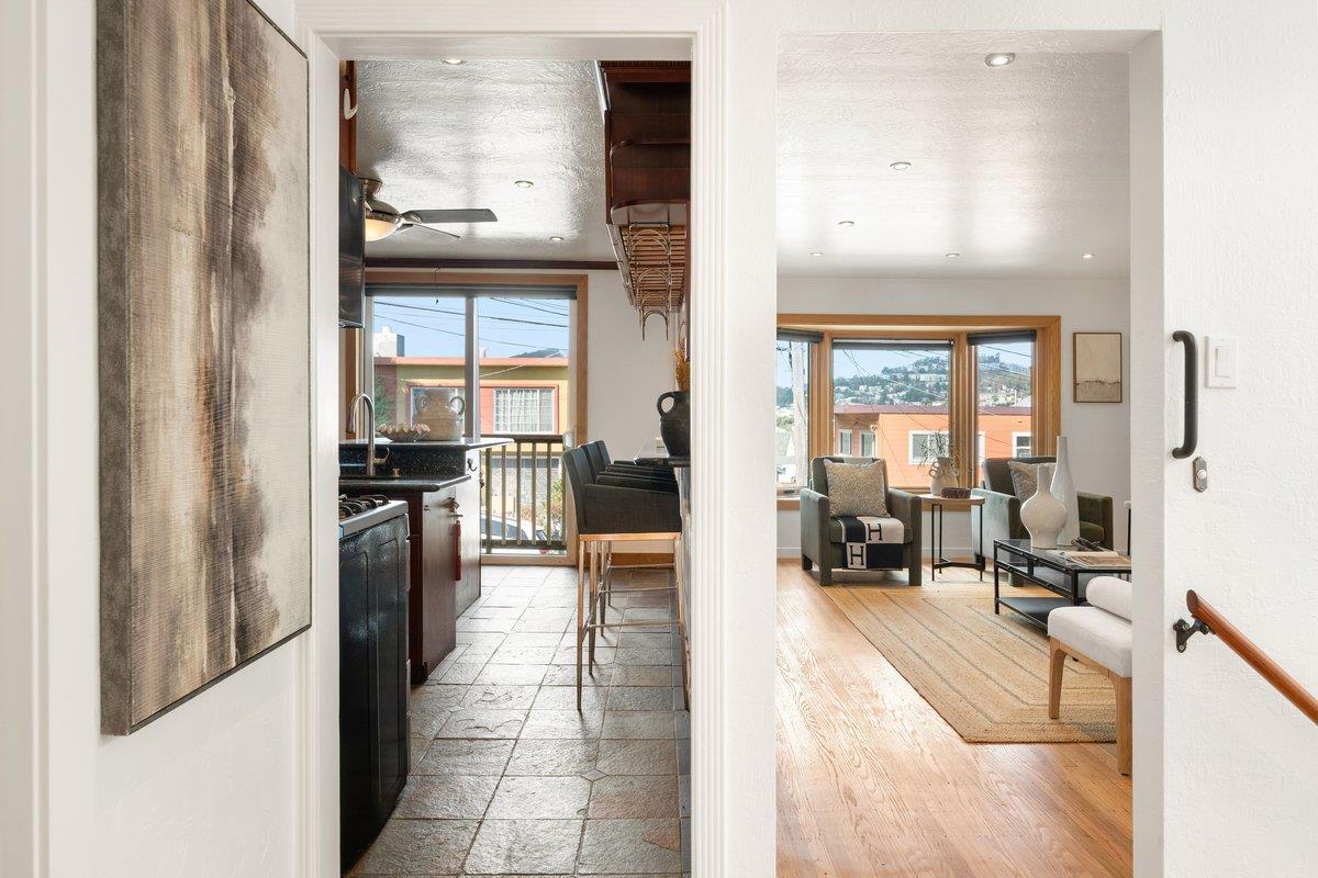 21 Vienna St, San Francisco, CA 94112 photo 7
