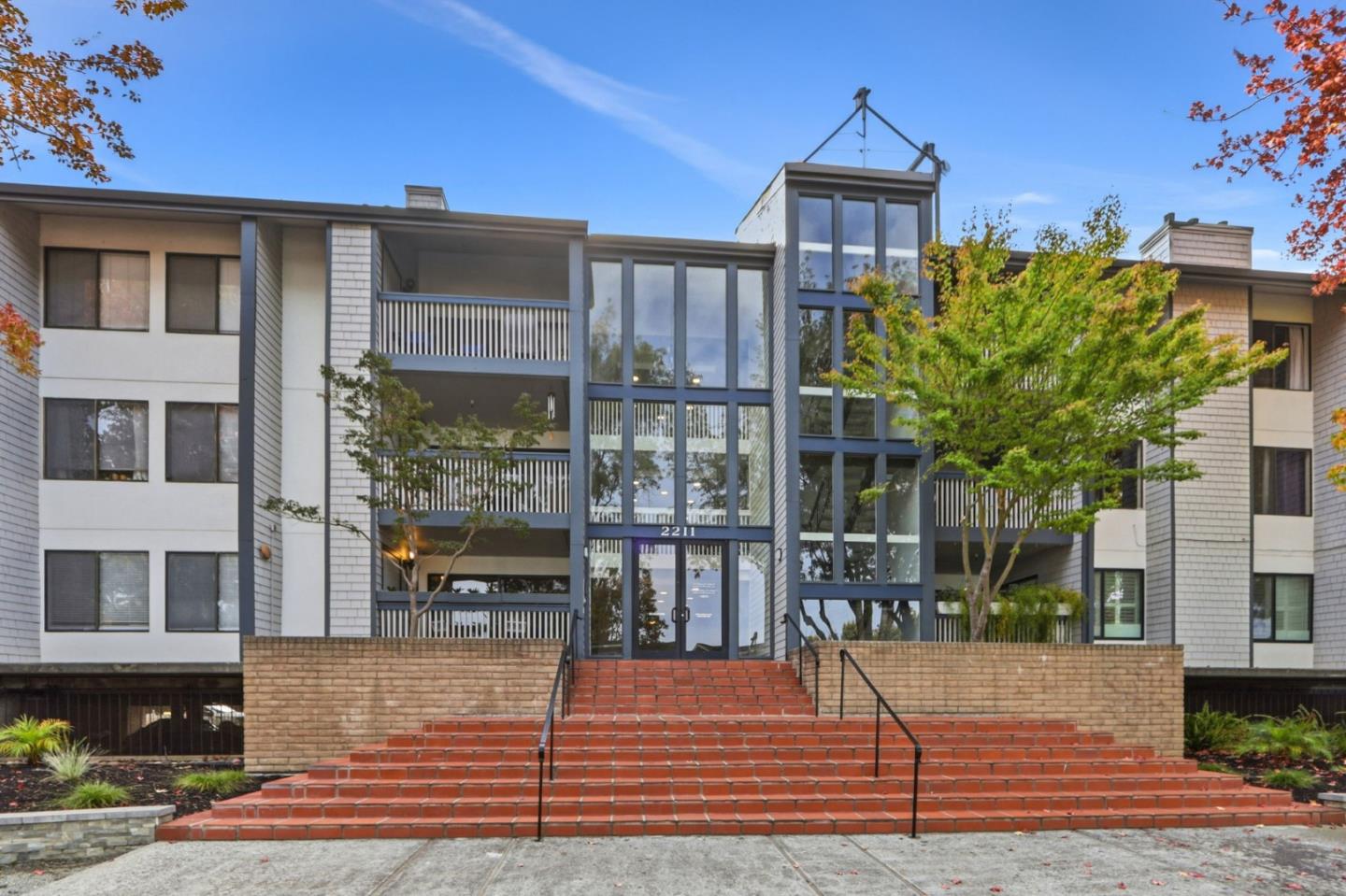2211 Latham St 108