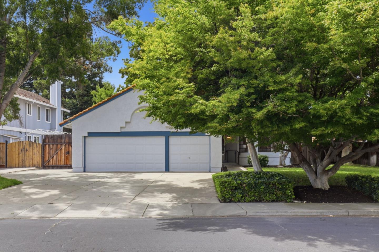 581 Jeannie Way