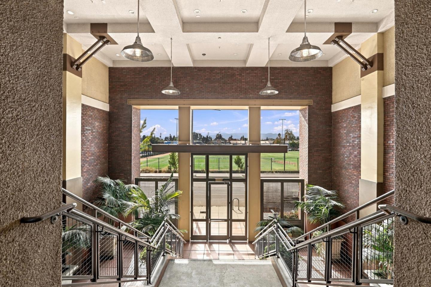809 Auzerais Ave 303, SanJose, CA 95126, Photo 2